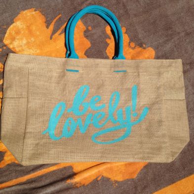 Bolsa de playa con frase: be lovely